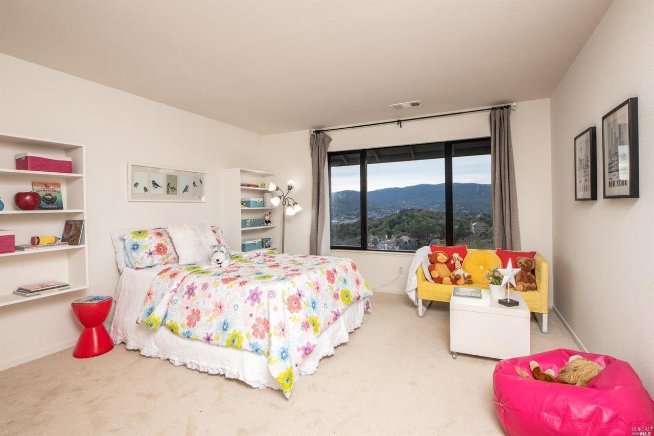 5 West Ridge, Novato CA