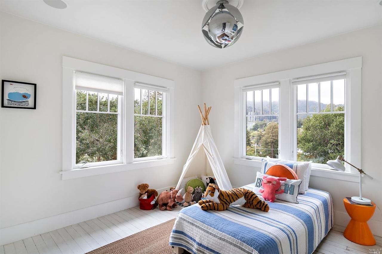 33 Oakdale Avenue, Mill Valley CA