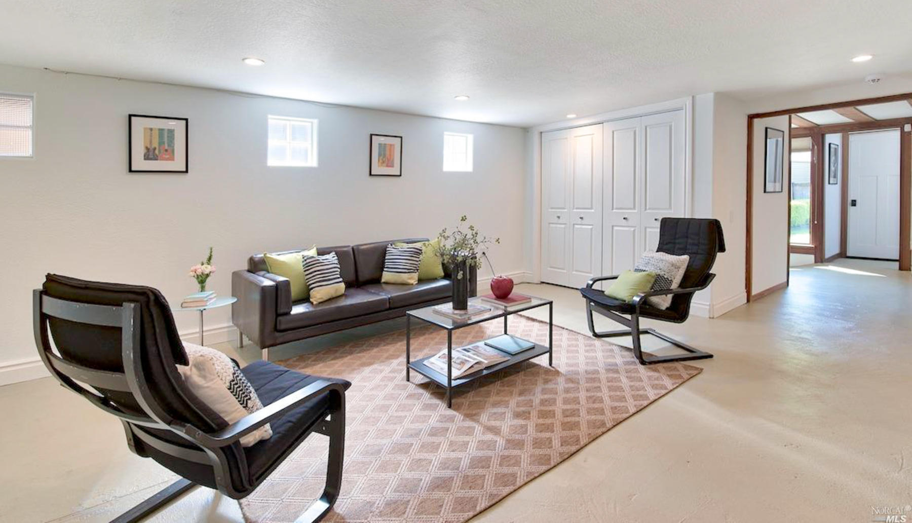 49 Inverness Way, INV