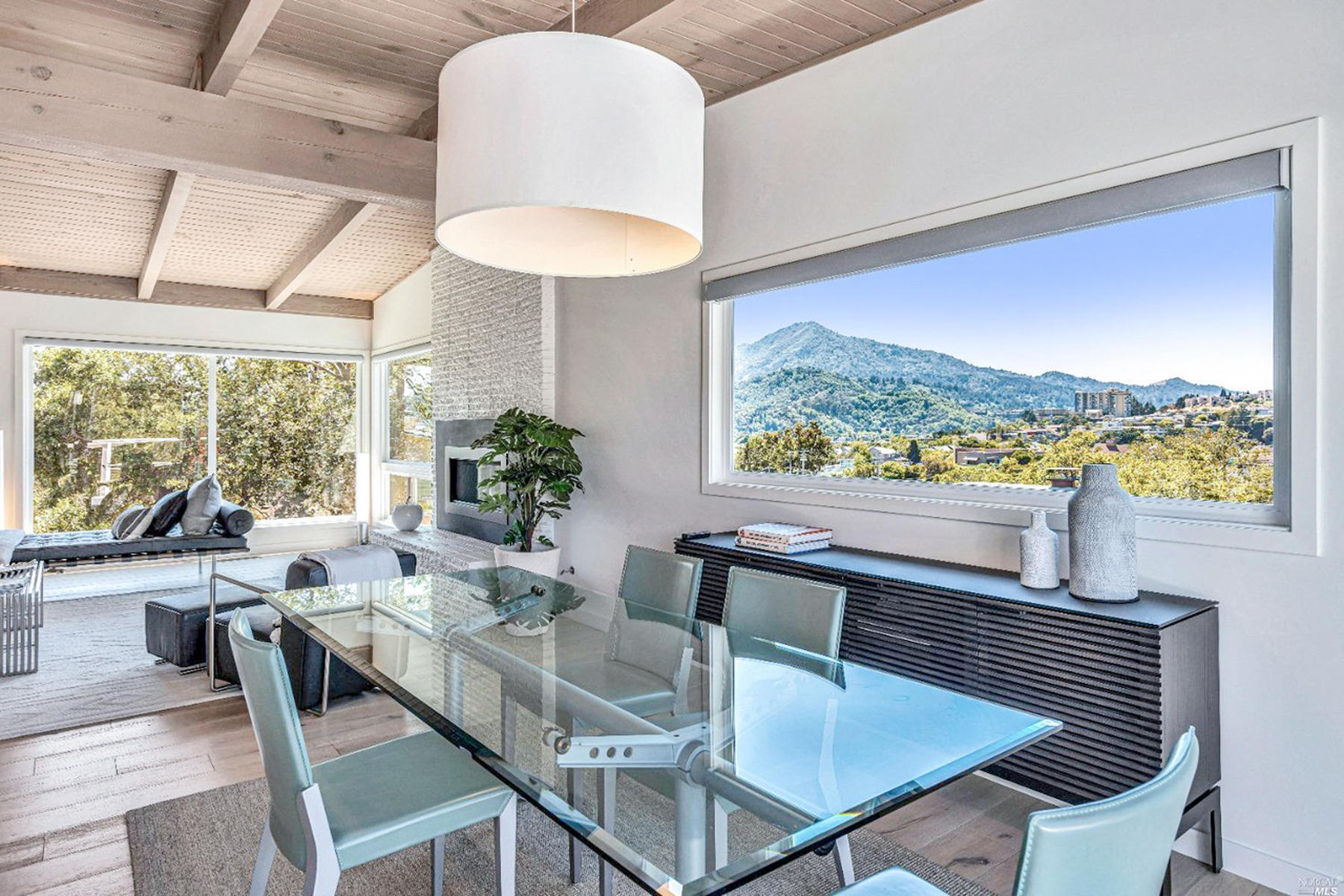 27 Via La Cumbre, Greenbrae CA