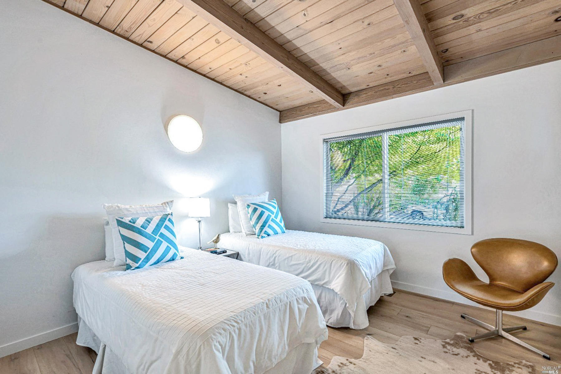 27 Via La Cumbre, Greenbrae CA