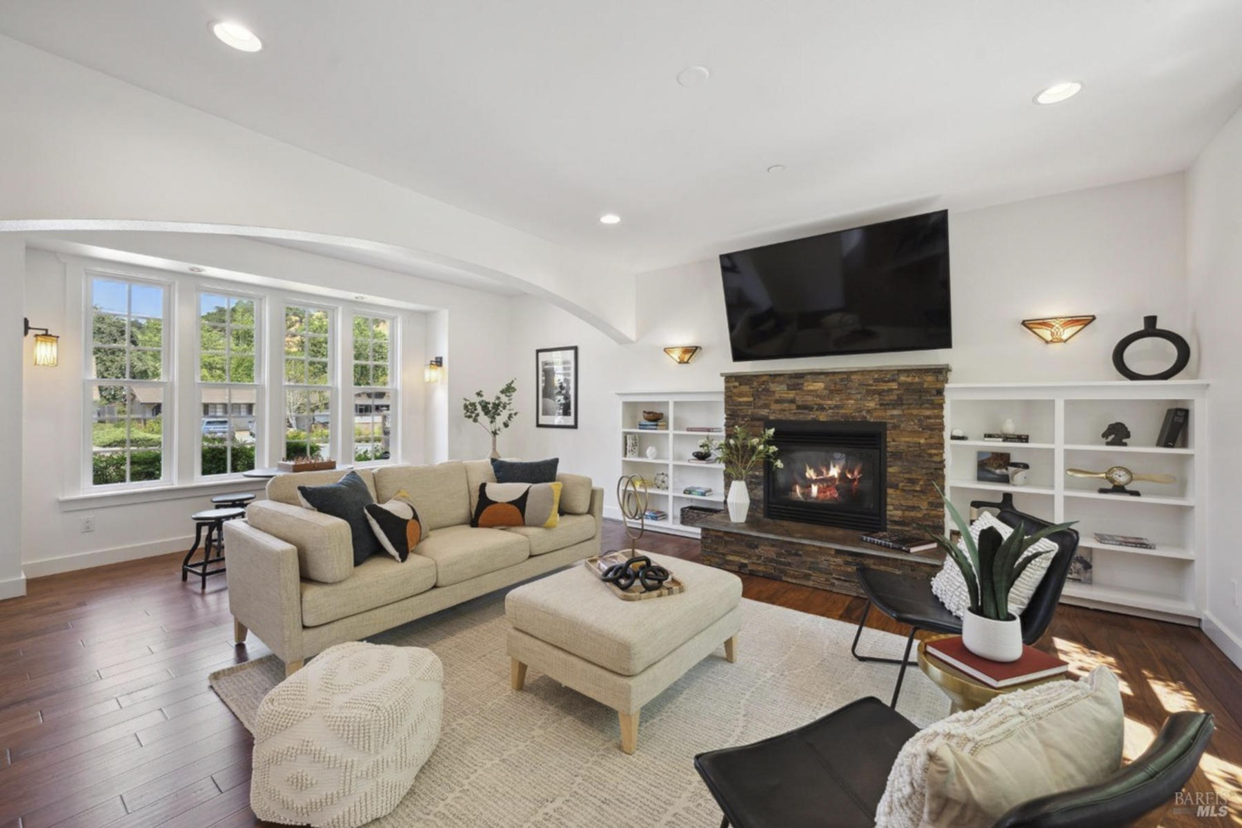 279 Cobblestone Dr, San Rafael CA