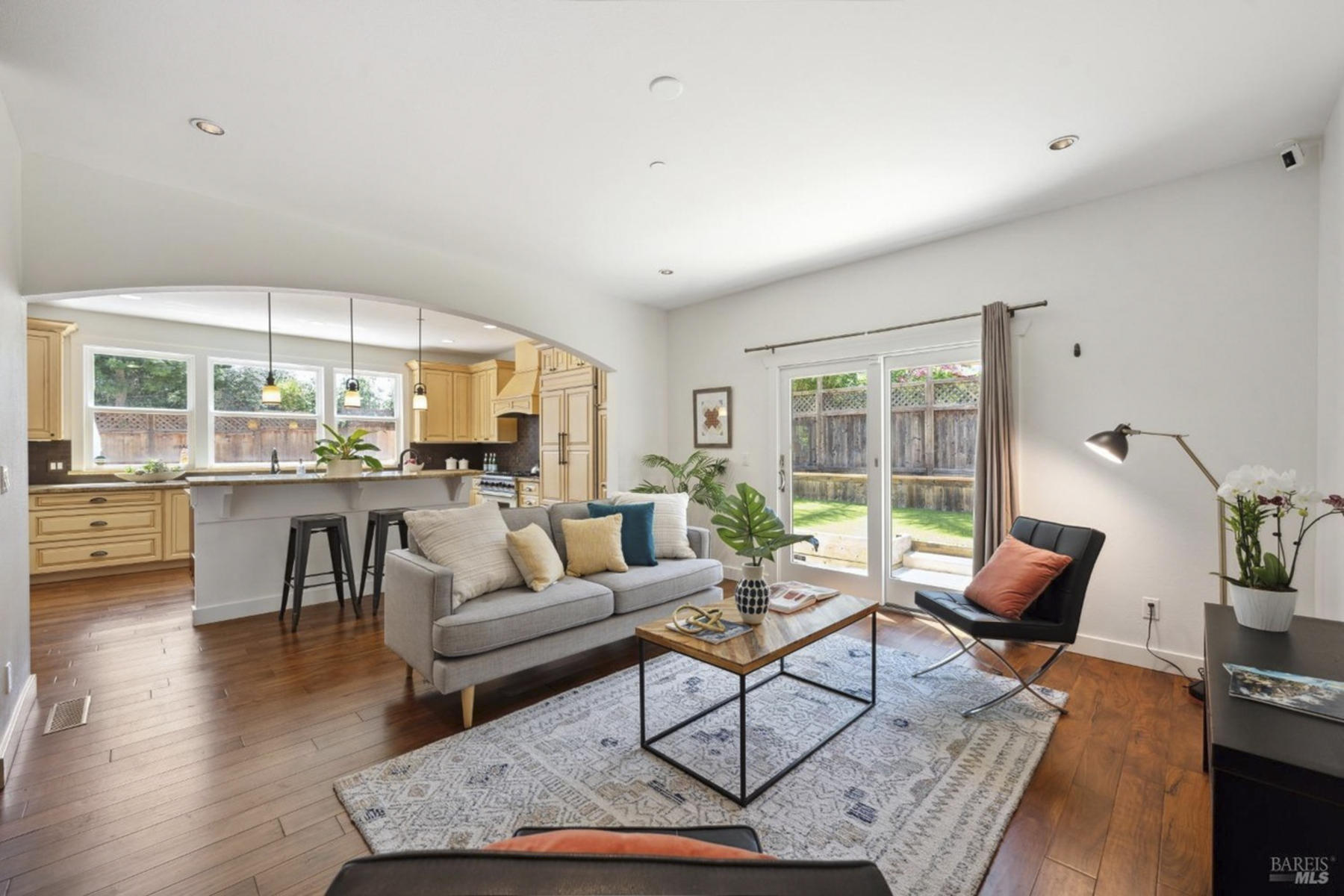 279 Cobblestone Dr, San Rafael CA