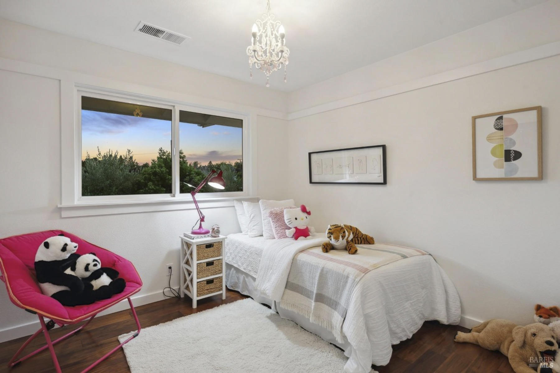 279 Cobblestone Dr, San Rafael CA