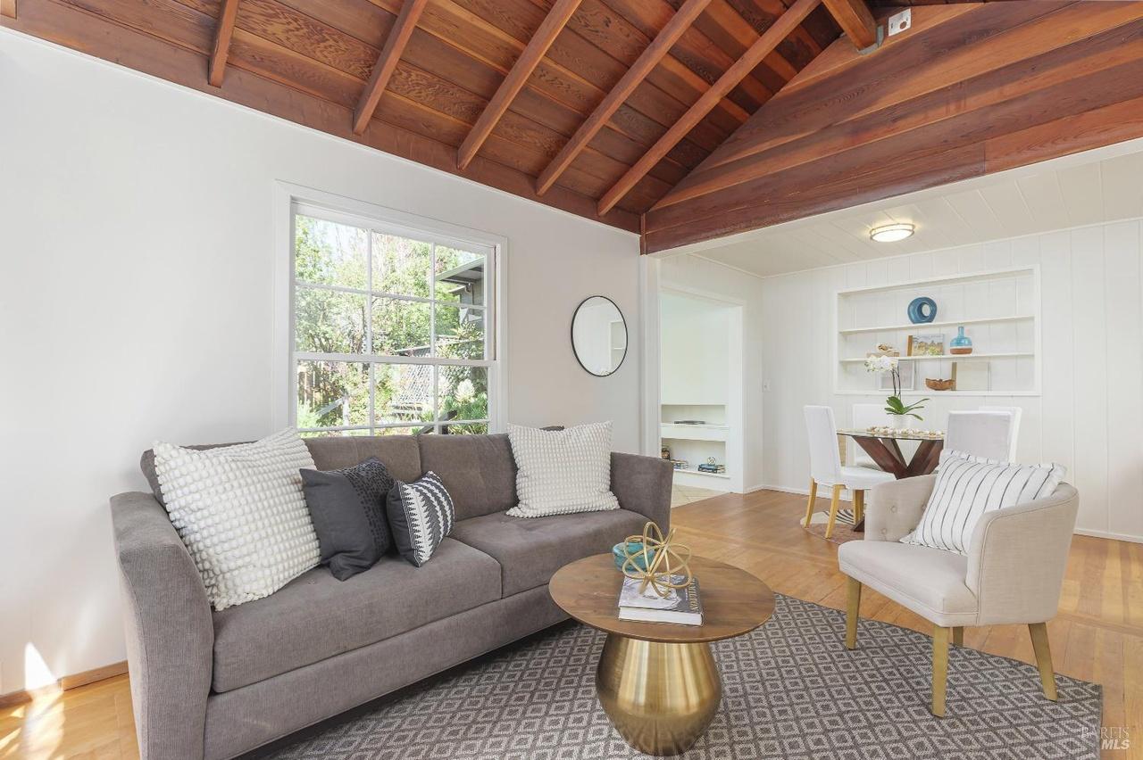 5 Cottage Ave, MV
