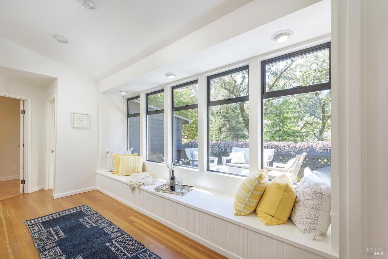 5 Cottage Ave, MV